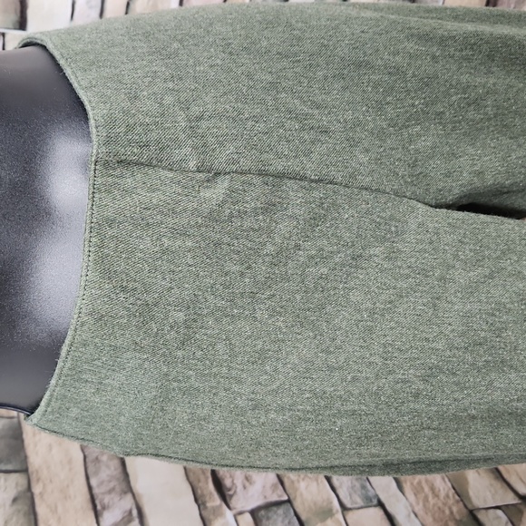 Utopia by Hue Olive Green High-Waisted Leggings - Picture 4 of 8